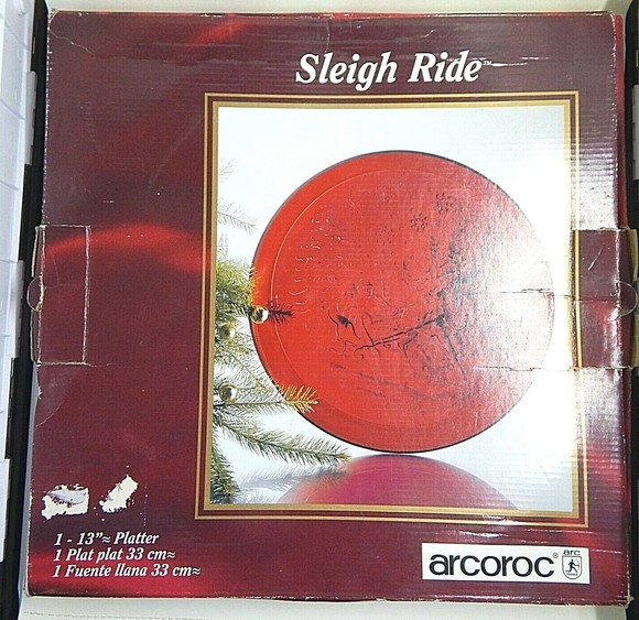 Arcoroc Sleigh Ride Glass Serving Platter 13” Round Red - Picture 6 of 9